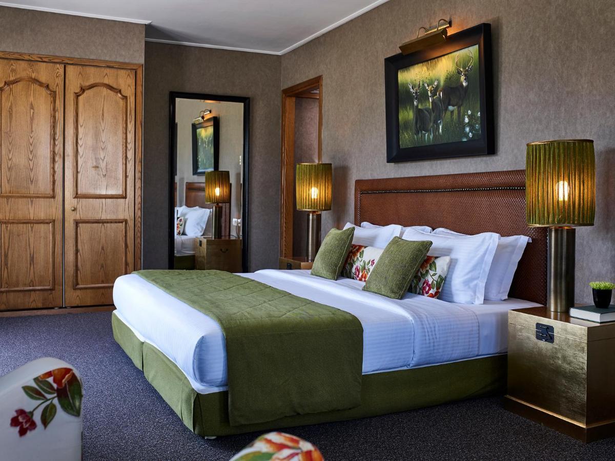 Hotel Du Lac Congress Center & Spa Ioannina Exterior foto A bedroom at the hotel