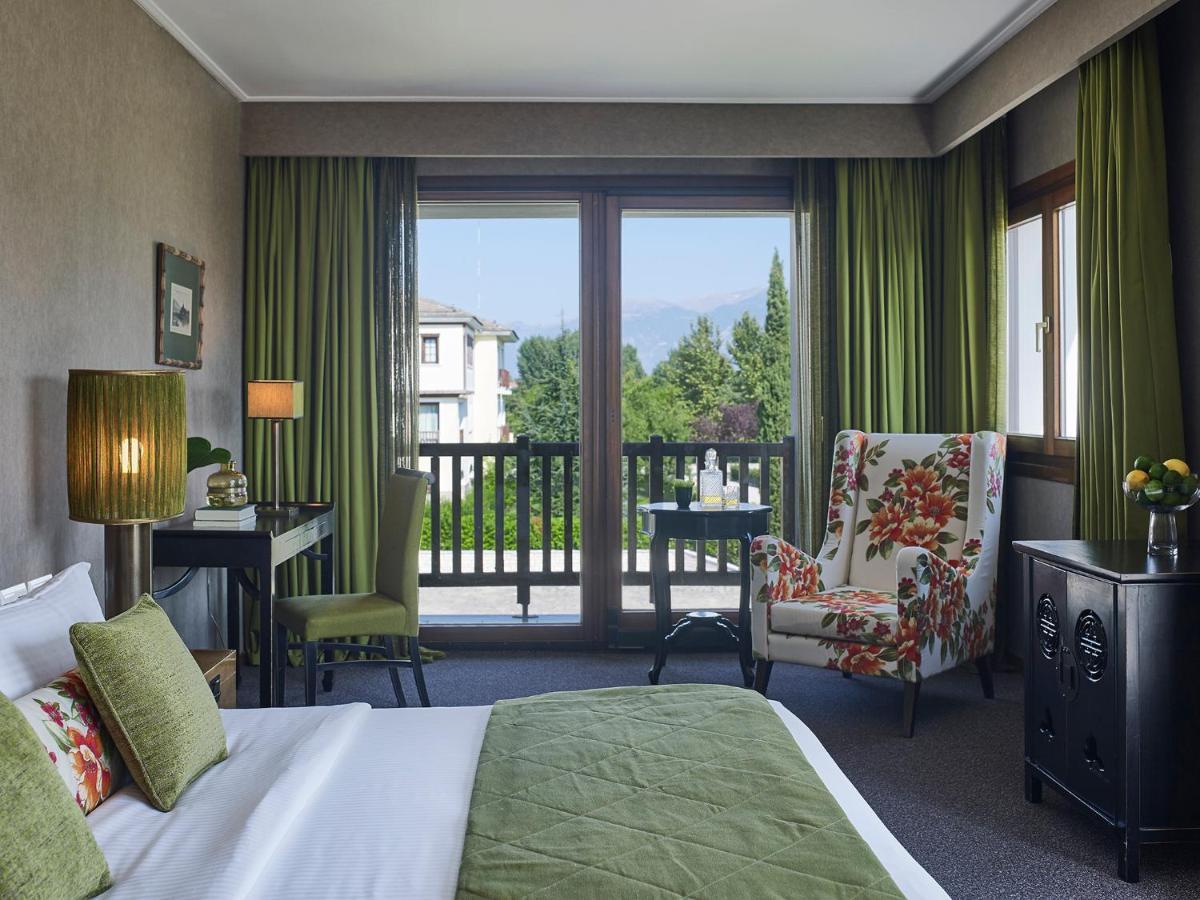 Hotel Du Lac Congress Center & Spa Ioannina Exterior foto A room at the hotel