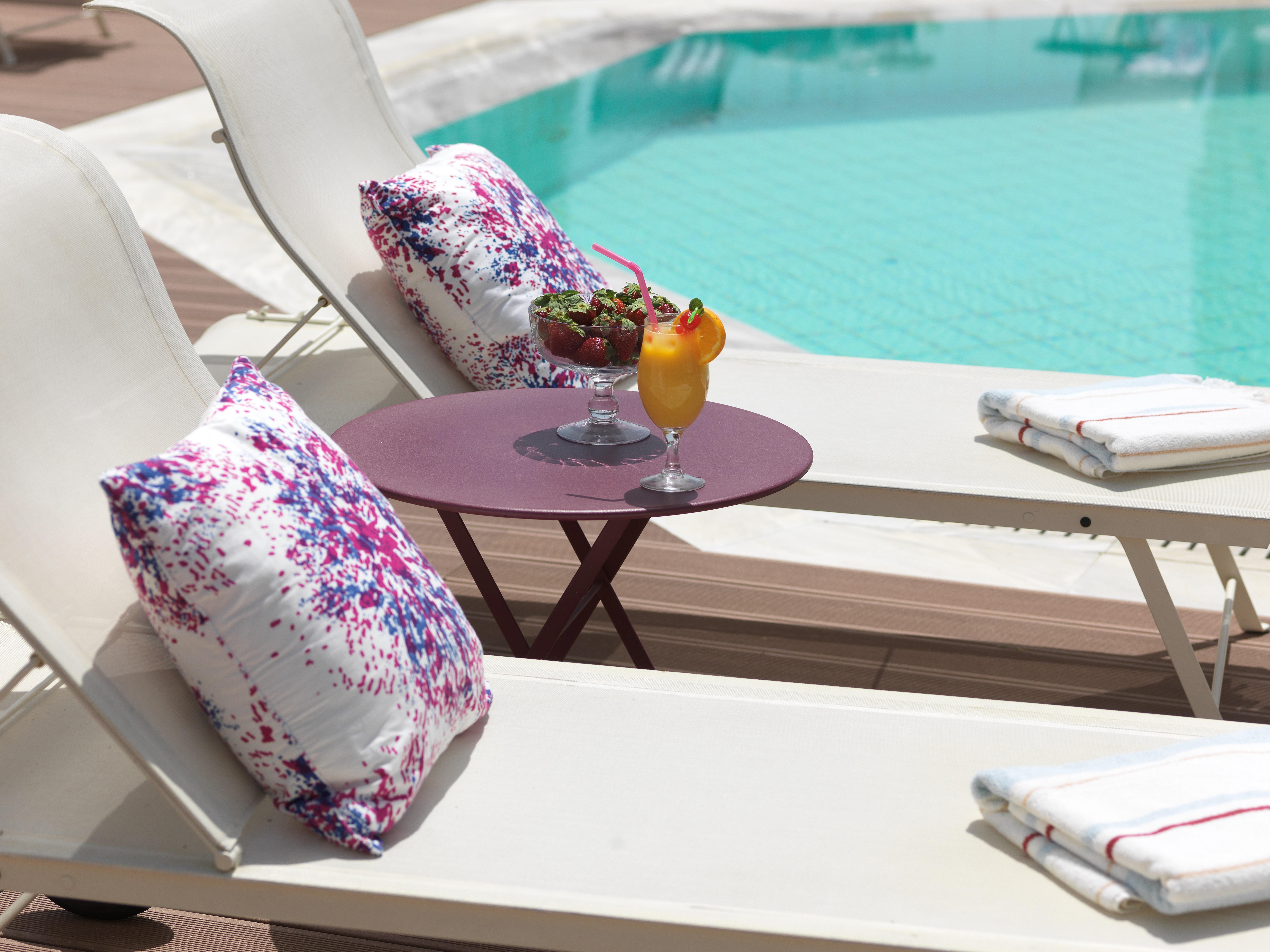 Hotel Du Lac Congress Center & Spa Ioannina Exterior foto Pool at the Hotel